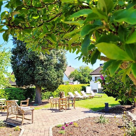 Gemuetliche & Moderne Ferienwohnung - Nur 7 Gehminuten Vom Strand Entfernt, Inklusive Parkplatz Und Gartenzugang Scharbeutz Exterior foto